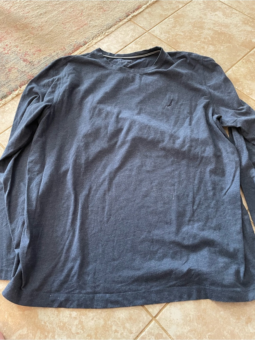 Nautica Men's Long Sleeve Crew Tee in Navy